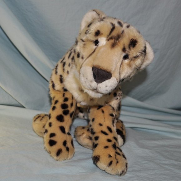 plush FAO Schwarz realistic cheetah stuffed animal (w1557) - Picture 1 of 12